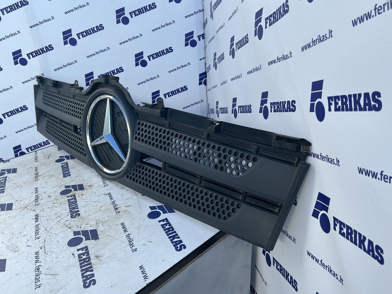 Mercedes-Benz bonnet grill - Hood for Truck: picture 3 Mercedes-Benz bonnet grill - Hood for Truck: picture 3