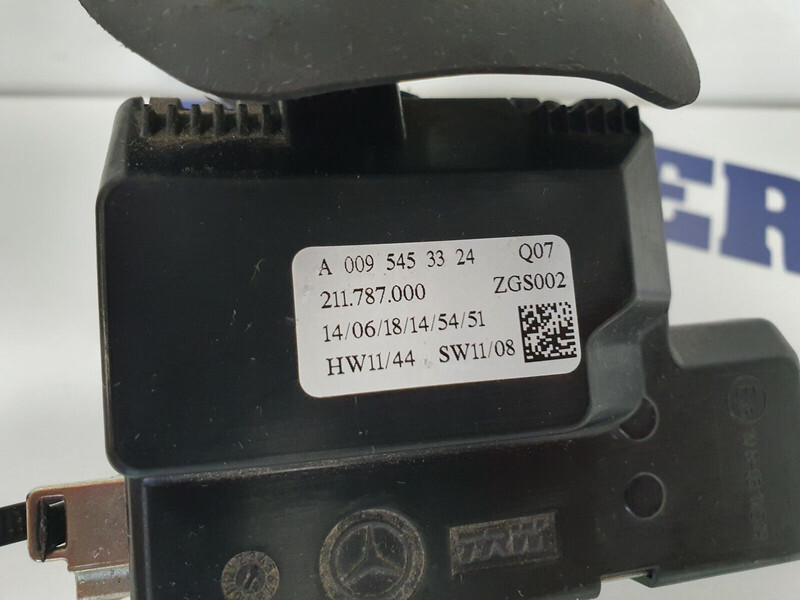 Mercedes-Benz wiper, turn switch stalk - Relay for Truck: picture 3 Mercedes-Benz wiper, turn switch stalk - Relay for Truck: picture 3