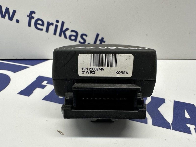 Renault radio switch - Electrical system for Truck: picture 4 Renault radio switch - Electrical system for Truck: picture 4