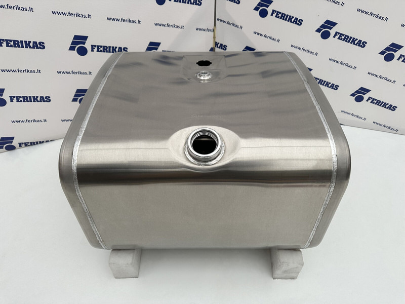 Scania - Fuel tank for Truck: picture 1 Scania - Fuel tank for Truck: picture 1