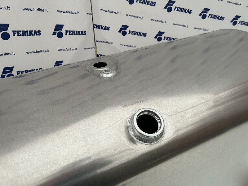 Scania New aluminum fuel tank 570L - Fuel tank for Truck: picture 4 Scania New aluminum fuel tank 570L - Fuel tank for Truck: picture 4