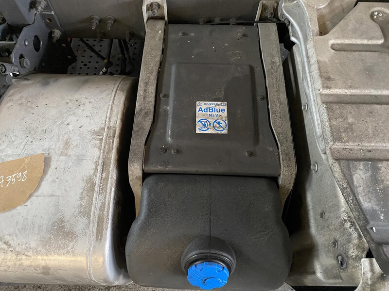 Volvo FM - Muffler/ Exhaust system for Truck: picture 3 Volvo FM - Muffler/ Exhaust system for Truck: picture 3