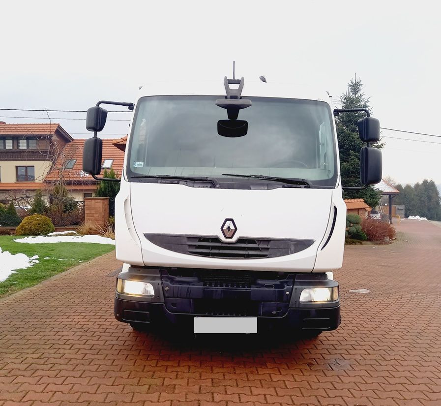 Renault MIDLUM 220 DXI EURO 5 ASENIZACJA 7000 LITRÓW ASENIZACYJNY BECZKA - Tank truck: picture 4 Renault MIDLUM 220 DXI EURO 5 ASENIZACJA 7000 LITRÓW ASENIZACYJNY BECZKA - Tank truck: picture 4