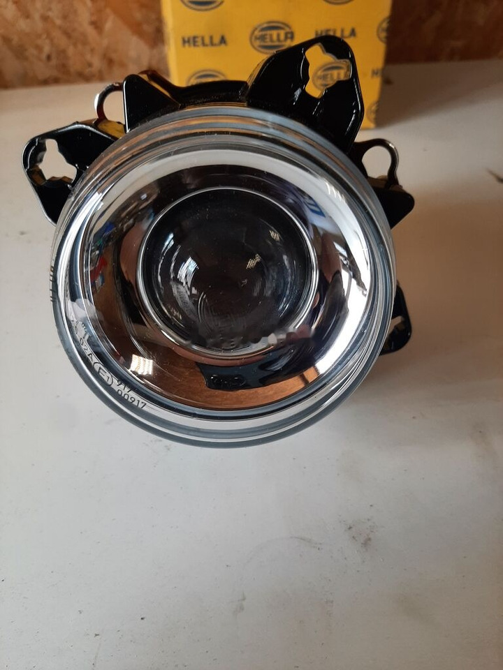 Hella - Headlight for Bus: picture 1 Hella - Headlight for Bus: picture 1