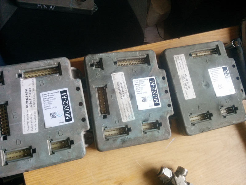 MAN 410413005005 - ECU: picture 3 MAN 410413005005 - ECU: picture 3