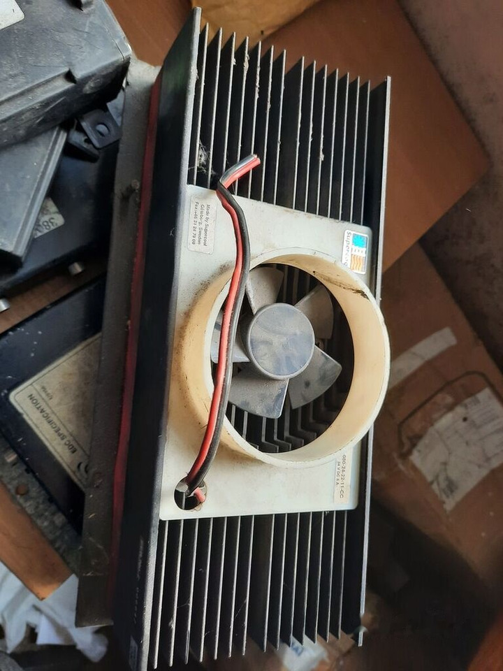 MAN CC4ES Klimaalage \Air Konditioner Volvo B9 - A/C compressor for Bus: picture 4 MAN CC4ES Klimaalage \Air Konditioner Volvo B9 - A/C compressor for Bus: picture 4