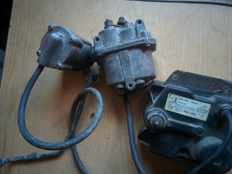 Mercedes-Benz потенциометр 445.805.2\2 . 4.4.\511.5.10. 5020. 5.9/ 5.18/3 . 44 - ECU: picture 1 Mercedes-Benz потенциометр 445.805.2\2 . 4.4.\511.5.10. 5020. 5.9/ 5.18/3 . 44 - ECU: picture 1