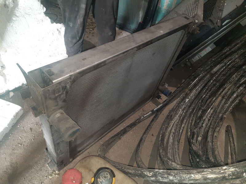 Scania man - Radiator: picture 5 Scania man - Radiator: picture 5