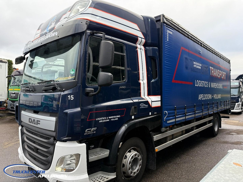 DAF CF 260 FA Slaapcabine, Euro 6, Schuifdak, NL truck - Curtainsider truck: picture 2 DAF CF 260 FA Slaapcabine, Euro 6, Schuifdak, NL truck - Curtainsider truck: picture 2