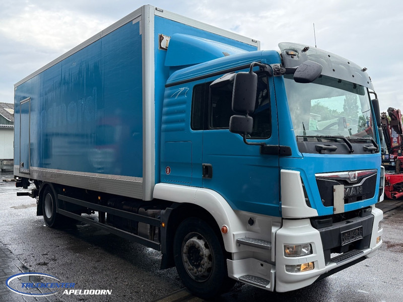 MAN TGM 19.290 Zijdeuren laadbak, 6 Cilinder, Slaapcabine, Euro 6 - Box truck: picture 4 MAN TGM 19.290 Zijdeuren laadbak, 6 Cilinder, Slaapcabine, Euro 6 - Box truck: picture 4