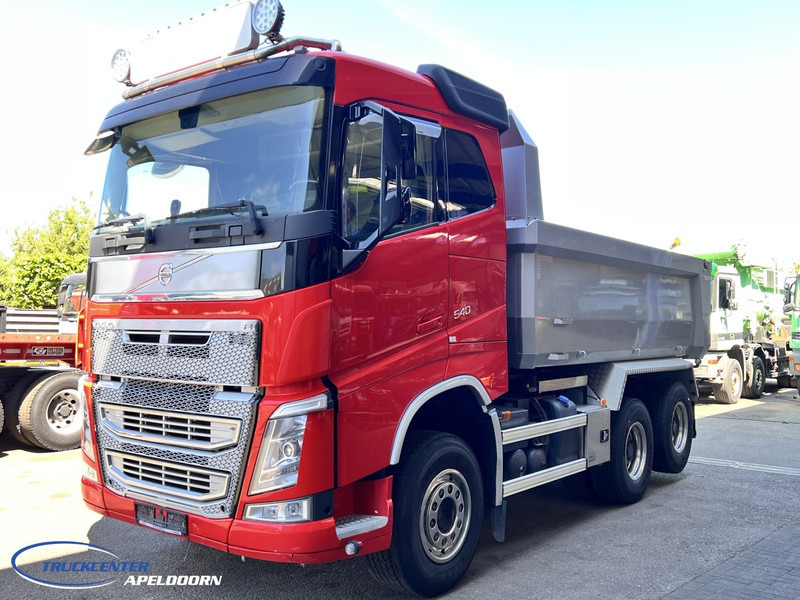 Volvo FH 540 6x4 Tandem lift!, Retarder, Big axles - Tipper: picture 3 Volvo FH 540 6x4 Tandem lift!, Retarder, Big axles - Tipper: picture 3