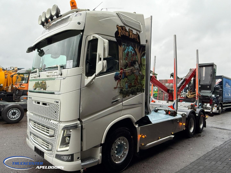 Volvo FH 750 Loglift, 6x4, Dynamic steering, Special painting - Logging truck, Crane truck: picture 3 Volvo FH 750 Loglift, 6x4, Dynamic steering, Special painting - Logging truck, Crane truck: picture 3