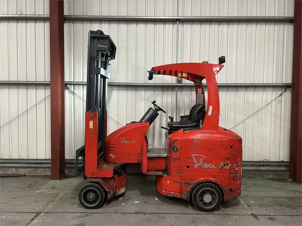 AC1200 - Forklift: picture 1 AC1200 - Forklift: picture 1