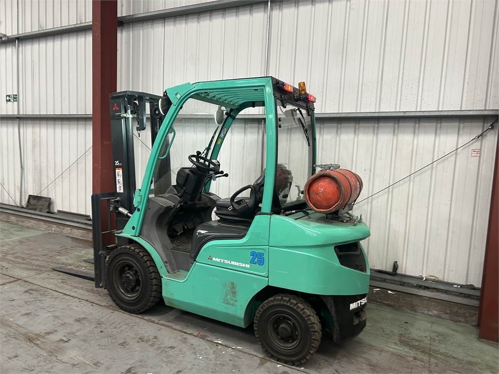 Mitsubishi FG25N - LPG forklift: picture 3 Mitsubishi FG25N - LPG forklift: picture 3