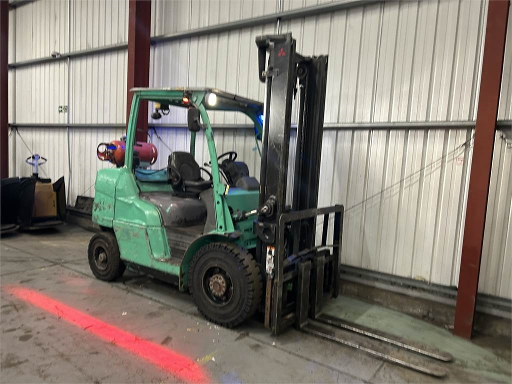Mitsubishi FG40NT - LPG forklift: picture 4 Mitsubishi FG40NT - LPG forklift: picture 4