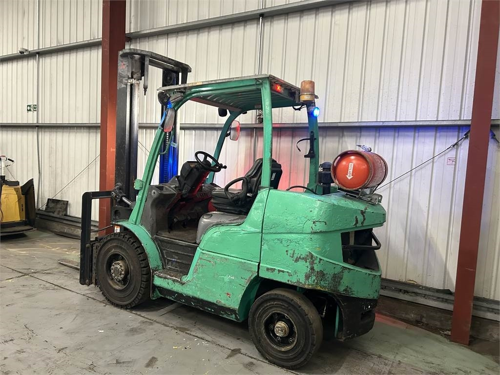Mitsubishi FG40NT - LPG forklift: picture 3 Mitsubishi FG40NT - LPG forklift: picture 3