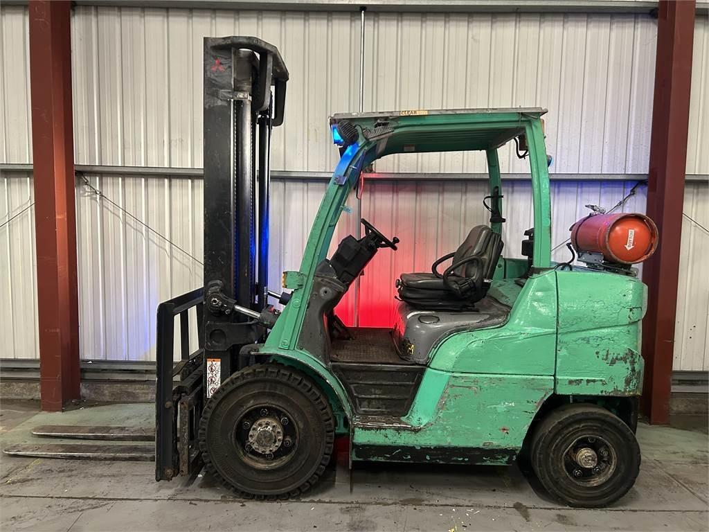 Mitsubishi FG40NT - LPG forklift: picture 1 Mitsubishi FG40NT - LPG forklift: picture 1