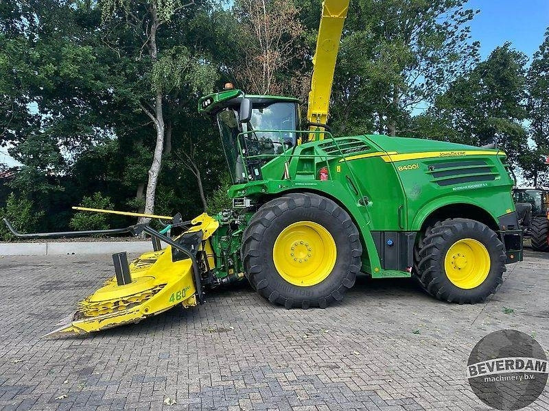 John Deere 8400 - Agricultural machinery: picture 3 John Deere 8400 - Agricultural machinery: picture 3