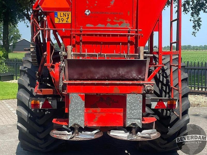 Kalkstrooier 10 ton - Fertilizer spreader: picture 5 Kalkstrooier 10 ton - Fertilizer spreader: picture 5