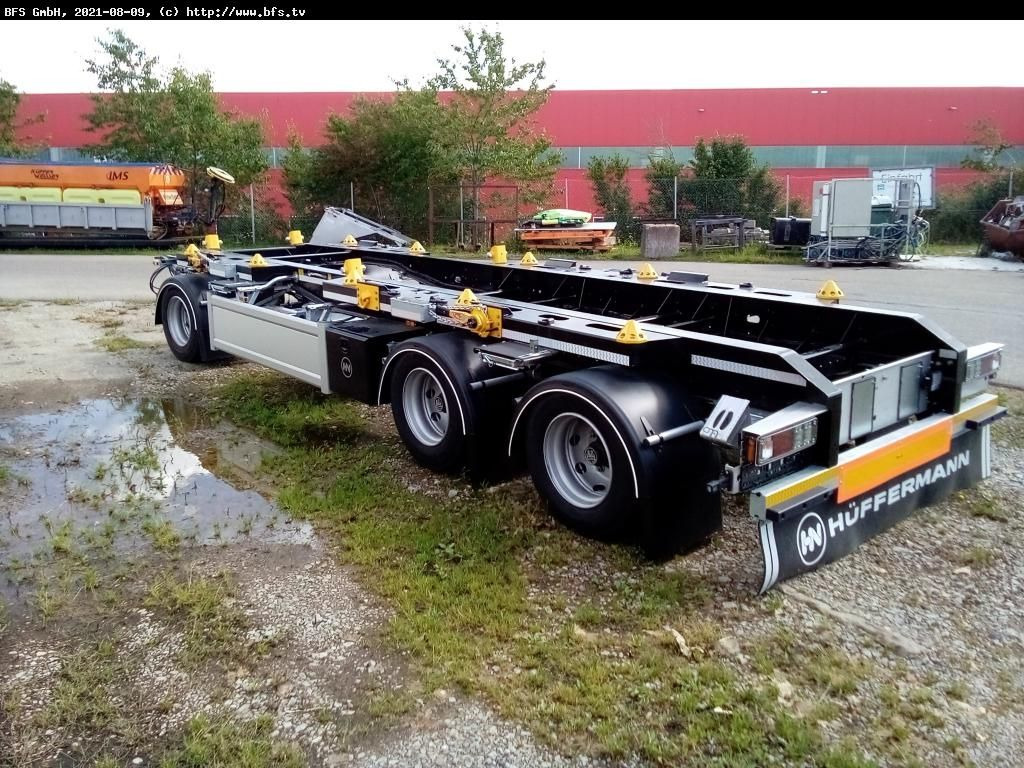Hüffermann Vario-Carrier HMA 2424 ZB 3-Achs für Absetzmulde - Roll-off/ Skip trailer: picture 3 Hüffermann Vario-Carrier HMA 2424 ZB 3-Achs für Absetzmulde - Roll-off/ Skip trailer: picture 3