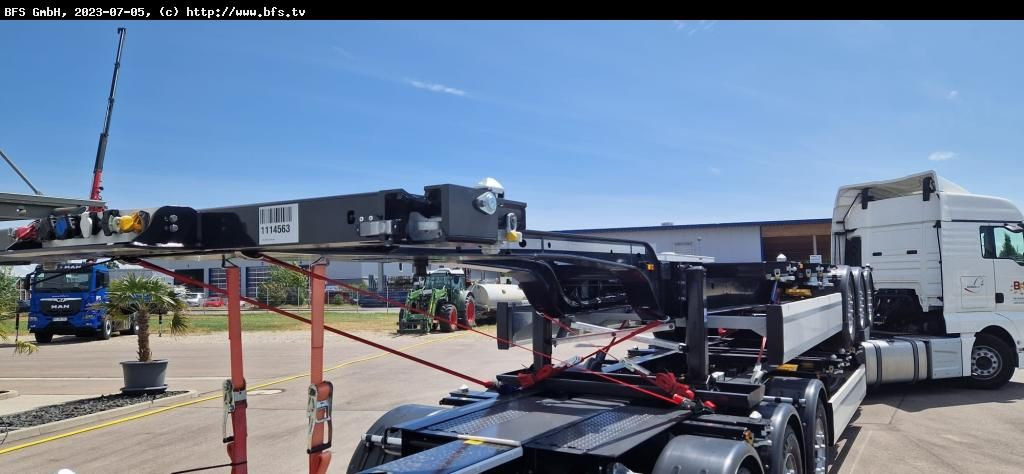 Krone Sattelauflieger Container Chassi SDC 27 eLTU5-2 - Container transporter/ Swap body semi-trailer: picture 1 Krone Sattelauflieger Container Chassi SDC 27 eLTU5-2 - Container transporter/ Swap body semi-trailer: picture 1