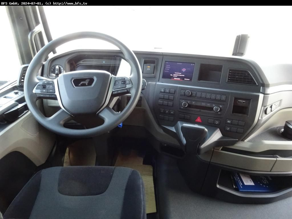 MAN TGX (TG3) 18.480 4x2 LL SA Mautklasse 2 Ultra MAN TGX (TG3) 18.480 4x2 LL SA Mautklasse 2 Ultra - Tractor unit: picture 4 MAN TGX (TG3) 18.480 4x2 LL SA Mautklasse 2 Ultra MAN TGX (TG3) 18.480 4x2 LL SA Mautklasse 2 Ultra - Tractor unit: picture 4