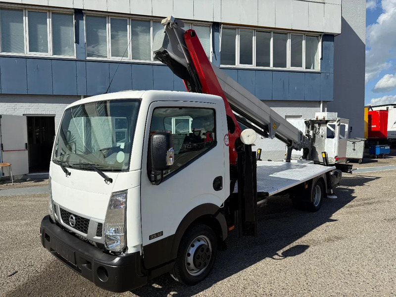 Nissan 35-12 PALFINGER HOOGWERKER 20 METER - Commercial vehicle: picture 3 Nissan 35-12 PALFINGER HOOGWERKER 20 METER - Commercial vehicle: picture 3