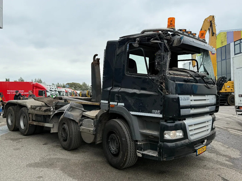 DAF CF 85.460 8X4 EURO 5 - FULL STEEL SUSP. - MANUAL GEAR - BIG AXLES + VDL HOOKLIFT - Hook lift truck: picture 3 DAF CF 85.460 8X4 EURO 5 - FULL STEEL SUSP. - MANUAL GEAR - BIG AXLES + VDL HOOKLIFT - Hook lift truck: picture 3