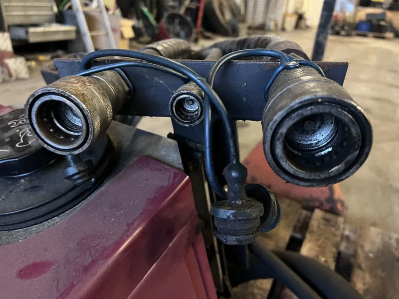 Diversen GARDNER DENVER COMPRESSOR + OMFT PTO - Engine and parts for Truck: picture 4 Diversen GARDNER DENVER COMPRESSOR + OMFT PTO - Engine and parts for Truck: picture 4