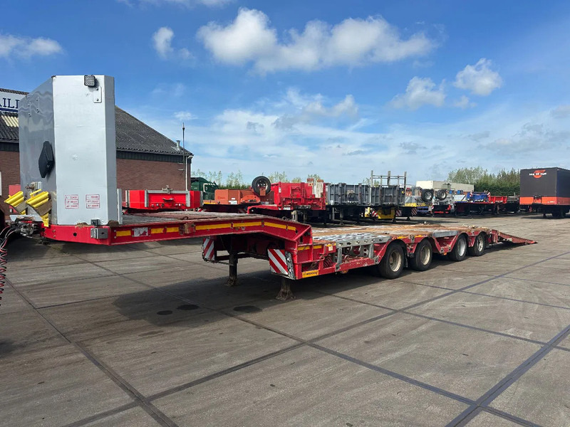 Faymonville F-S44-1AAA 4 AXLE, 2 STEERING AXLE, 7.9 METER EXTENADABLE DOUBLE RAMPS - Low loader semi-trailer: picture 5 Faymonville F-S44-1AAA 4 AXLE, 2 STEERING AXLE, 7.9 METER EXTENADABLE DOUBLE RAMPS - Low loader semi-trailer: picture 5