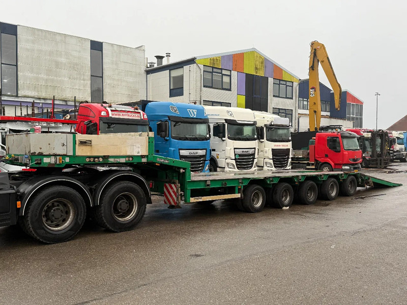 Goldhofer STZ-H5,5 ACLE, 3 AXLE FORCED STEERING, DOUBLE HYDRAULIC RAMPS, TUV TILL 11-11-2026 - Low loader semi-trailer: picture 1 Goldhofer STZ-H5,5 ACLE, 3 AXLE FORCED STEERING, DOUBLE HYDRAULIC RAMPS, TUV TILL 11-11-2026 - Low loader semi-trailer: picture 1