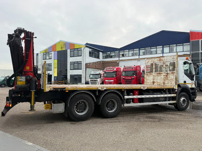 Crane truck Iveco Trakker 360 6X4 EURO 6 + PALFINGER PK20001K + REMOTE CONTROL: picture 17 Crane truck Iveco Trakker 360 6X4 EURO 6 + PALFINGER PK20001K + REMOTE CONTROL: picture 17