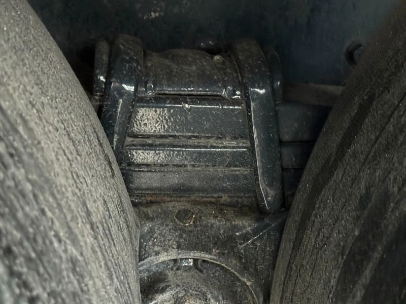 Iveco Trakker 360 6X4 EURO 6 + PALFINGER PK20001K + REMOTE CONTROL - Crane truck: picture 5 Iveco Trakker 360 6X4 EURO 6 + PALFINGER PK20001K + REMOTE CONTROL - Crane truck: picture 5