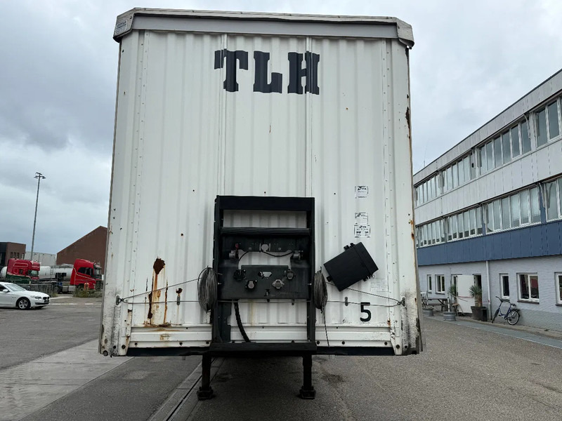 Kässbohrer XS - 3 AXLE - SAF + SLIDING ROOF - DISC BRAKES - Curtainsider semi-trailer: picture 3 Kässbohrer XS - 3 AXLE - SAF + SLIDING ROOF - DISC BRAKES - Curtainsider semi-trailer: picture 3