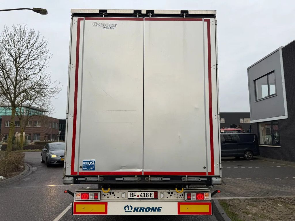 Krone SD - 3 AXLE + SLIDING ROOF - Curtainsider semi-trailer: picture 3 Krone SD - 3 AXLE + SLIDING ROOF - Curtainsider semi-trailer: picture 3