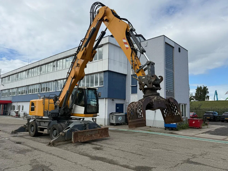 Liebherr LH 24 M LITRONIC DUTCH REGISTRATION LANDBOUW KENTEKEN - Waste/ Industry handler: picture 1 Liebherr LH 24 M LITRONIC DUTCH REGISTRATION LANDBOUW KENTEKEN - Waste/ Industry handler: picture 1