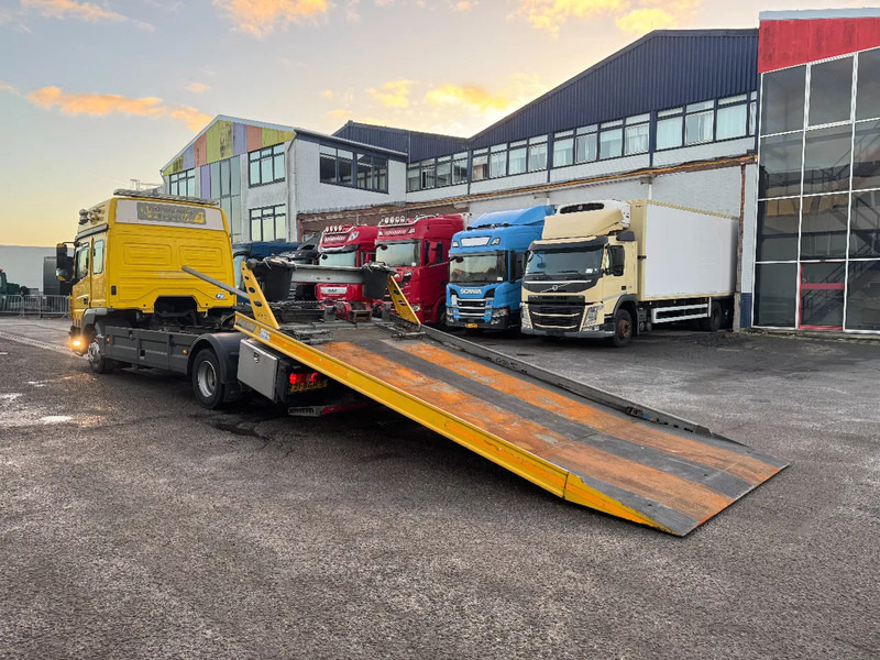 Mercedes-Benz Atego 1224 4X2 OMARZ + WINCH + REMOTE CONTROL TÜV TILL 10-2026 - Tow truck: picture 3 Mercedes-Benz Atego 1224 4X2 OMARZ + WINCH + REMOTE CONTROL TÜV TILL 10-2026 - Tow truck: picture 3