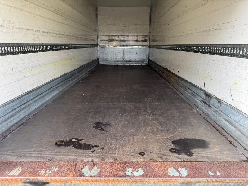 Leasing of Scania P230 4X2 - EURO 5 + DHOLLANDIA LIFT Scania P230 4X2 - EURO 5 + DHOLLANDIA LIFT: picture 9 Leasing of Scania P230 4X2 - EURO 5 + DHOLLANDIA LIFT Scania P230 4X2 - EURO 5 + DHOLLANDIA LIFT: picture 9