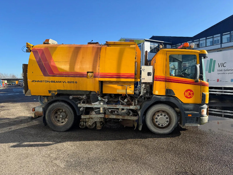 Scania P94-220 4X2 FULL STEEL VEEGMACHINE SWEEPER - Road sweeper: picture 4 Scania P94-220 4X2 FULL STEEL VEEGMACHINE SWEEPER - Road sweeper: picture 4
