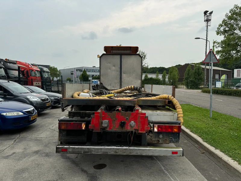 Scania R143-500 V8 6X4 + MANUAL GEARBOX - Dropside/ Flatbed truck: picture 5 Scania R143-500 V8 6X4 + MANUAL GEARBOX - Dropside/ Flatbed truck: picture 5