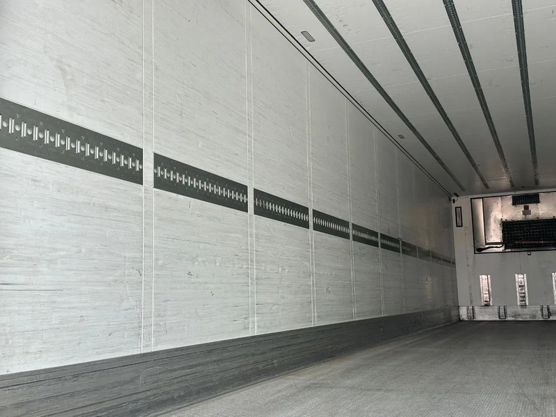 Refrigerator semi-trailer Schmitz Cargobull SCB*S3B THERMO KING SLX300E 3 AXLE: picture 12 Refrigerator semi-trailer Schmitz Cargobull SCB*S3B THERMO KING SLX300E 3 AXLE: picture 12