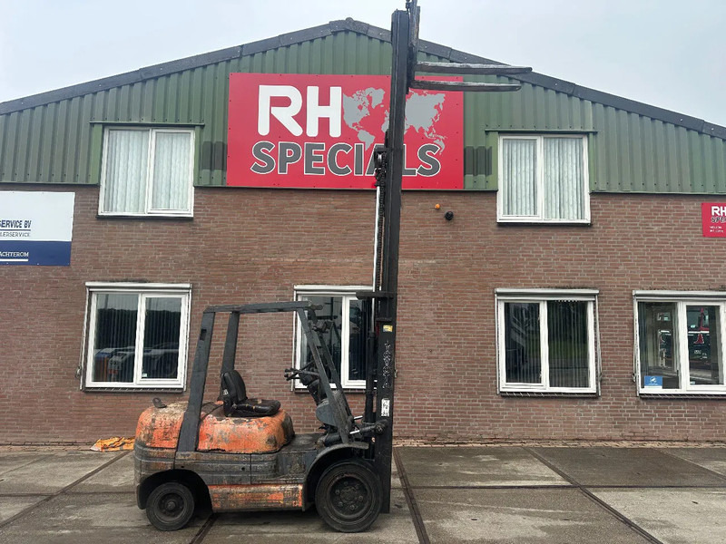 Toyota 6FDF 30 3 TO - Forklift: picture 1 Toyota 6FDF 30 3 TO - Forklift: picture 1