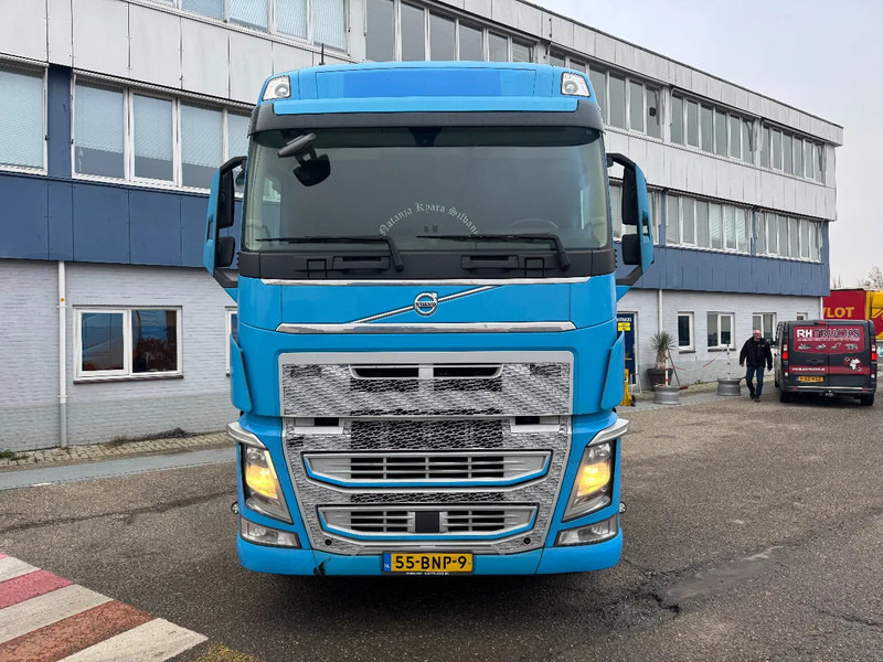 Volvo FH 460 4X2 EURO 6 LNG + DIESEL TÜV TILL 08-2026 - Tractor unit: picture 2 Volvo FH 460 4X2 EURO 6 LNG + DIESEL TÜV TILL 08-2026 - Tractor unit: picture 2