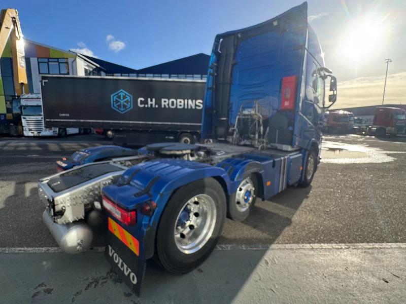 Volvo FH 500 6X2 EURO 6 DYNAMIC STEERING HYDRAULIC - Tractor unit: picture 5 Volvo FH 500 6X2 EURO 6 DYNAMIC STEERING HYDRAULIC - Tractor unit: picture 5