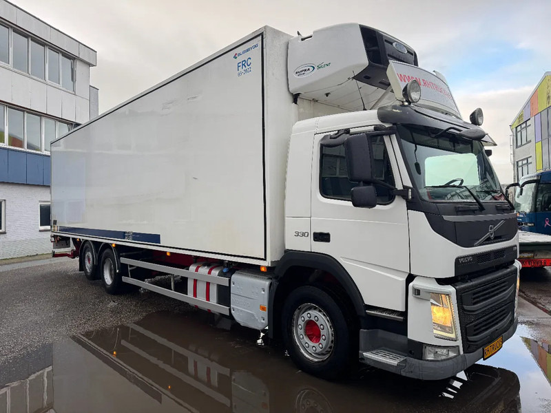 Volvo FM 330 6X2 EURO 6 CARRIER SUPRA ZEPRO LOAD LIFT - Refrigerator truck: picture 3 Volvo FM 330 6X2 EURO 6 CARRIER SUPRA ZEPRO LOAD LIFT - Refrigerator truck: picture 3