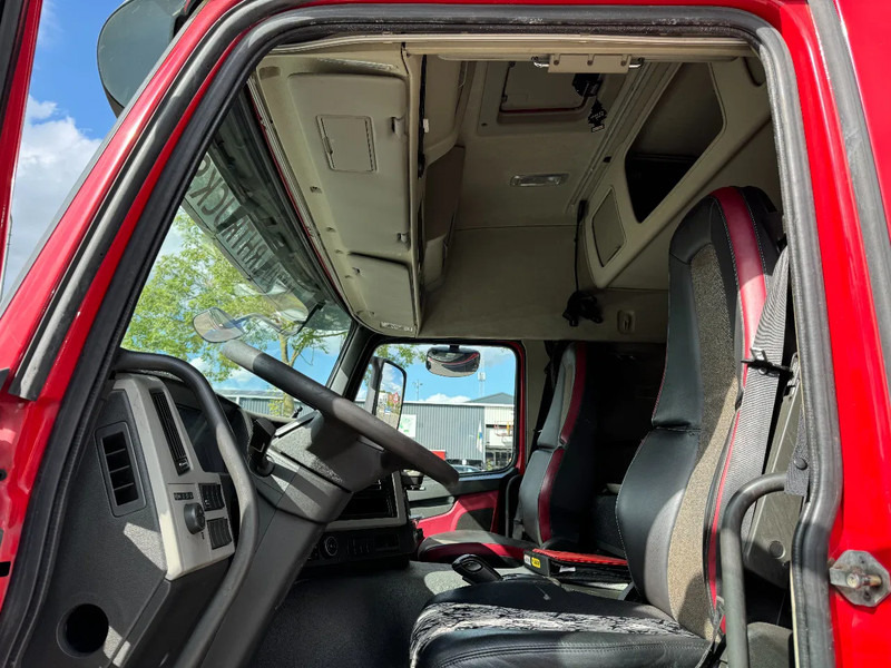 Leasing of Volvo FMX 460 8X4 PALFINGER PK53002 + FLY JIP AN REMOTE CONTROLE, LAST AXEL STEERING Volvo FMX 460 8X4 PALFINGER PK53002 + FLY JIP AN REMOTE CONTROLE, LAST AXEL STEERING: picture 15 Leasing of Volvo FMX 460 8X4 PALFINGER PK53002 + FLY JIP AN REMOTE CONTROLE, LAST AXEL STEERING Volvo FMX 460 8X4 PALFINGER PK53002 + FLY JIP AN REMOTE CONTROLE, LAST AXEL STEERING: picture 15