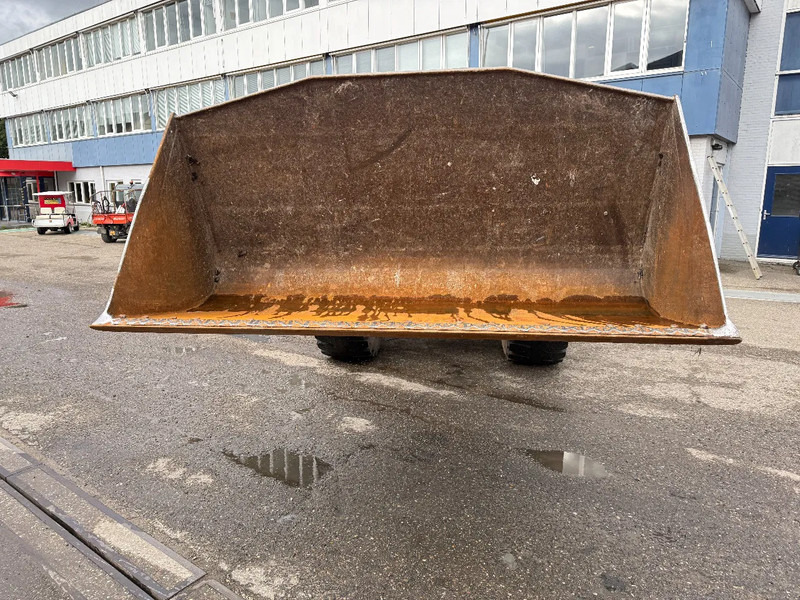 Volvo L120H, CE, 8314 UUR - Wheel loader: picture 4 Volvo L120H, CE, 8314 UUR - Wheel loader: picture 4