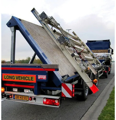 Schmidt hagen 3 AXLE + LIFTING AXLE - Dropside/ Flatbed semi-trailer: picture 1 Schmidt hagen 3 AXLE + LIFTING AXLE - Dropside/ Flatbed semi-trailer: picture 1