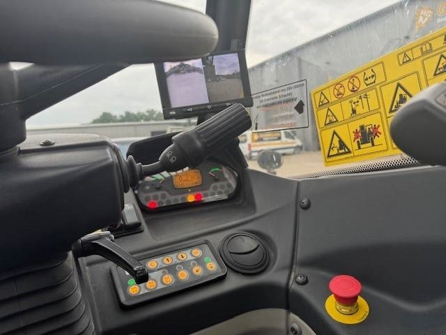 Telescopic wheel loader CAT TH 414 4x4, Klima: picture 12 Telescopic wheel loader CAT TH 414 4x4, Klima: picture 12