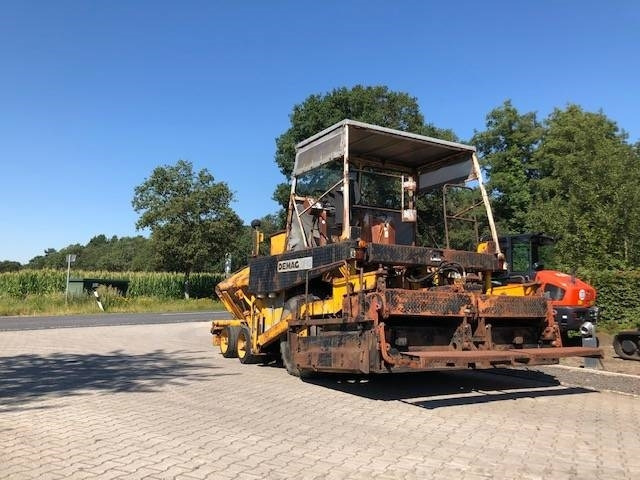 DEMAG DF10 - Asphalt paver: picture 2 DEMAG DF10 - Asphalt paver: picture 2